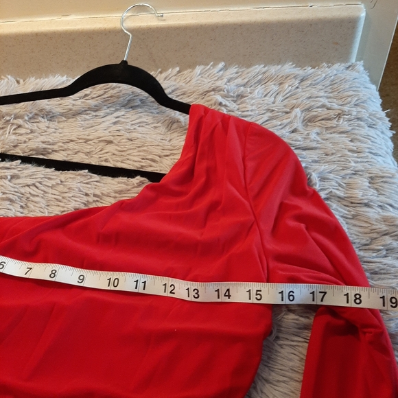 Studio City One-Shoulder Jewel Cuff Red Dress Size Large - Picture 5 of 15